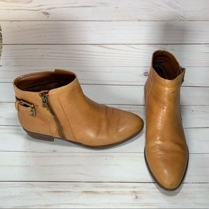 Ankle boots Leather. Size 6.5B